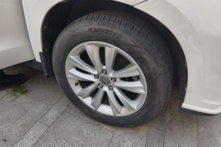 Used Haval H2 2016 Red-Label 1.5T Automatic Two-Wheel Drive Luxury Model Right Front Wheel Hub