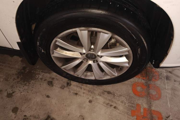 Used Haval H2 2016 Red-Label 1.5T Automatic Two-Wheel Drive Luxury Model Right Front Wheel Hub