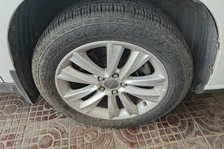 Used Haval H2 2016 Red-Label 1.5T Manual Two-Wheel Drive Luxury Model Right Front Wheel Hub