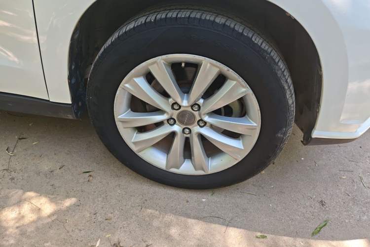 Used Haval H2 2016 Red-Label 1.5T Automatic Two-Wheel Drive Luxury Model Right Front Wheel Hub