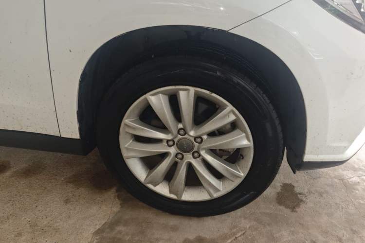 Used Haval H2 2016 Red-Label 1.5T Automatic Two-Wheel Drive Luxury Model Right Front Wheel Hub