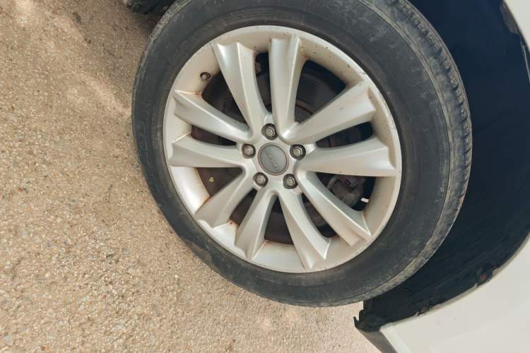 Used Haval H2 2016 Red Label 1.5T Manual Two-Wheel Drive Elite Model Right Front Wheel Hub