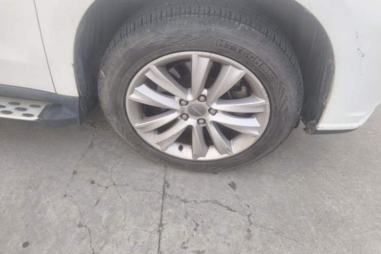 Used Haval H2 2016 Red Label 1.5T Manual Two-Wheel Drive Elite Model Right Front Wheel Hub