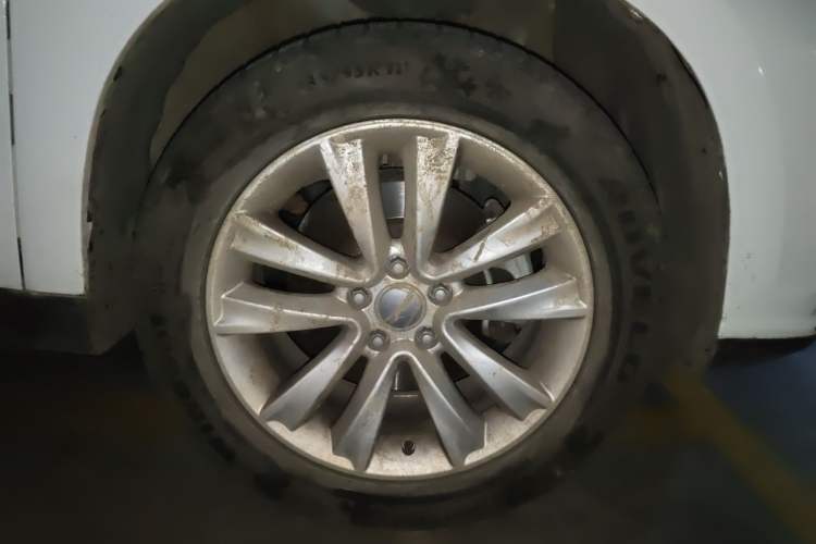 Used Haval H2 2016 Red-Label 1.5T Automatic Two-Wheel Drive Luxury Model Right Front Wheel Hub