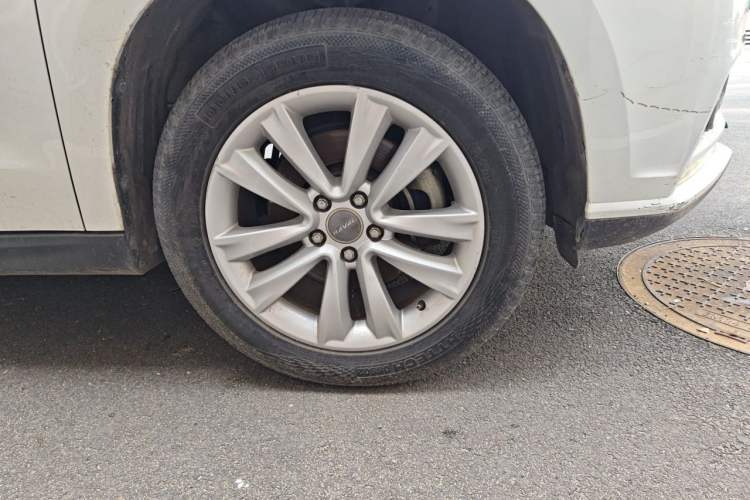 Used Haval H2 2016 Red Label 1.5T Manual Two-Wheel Drive Elite Model Right Front Wheel Hub