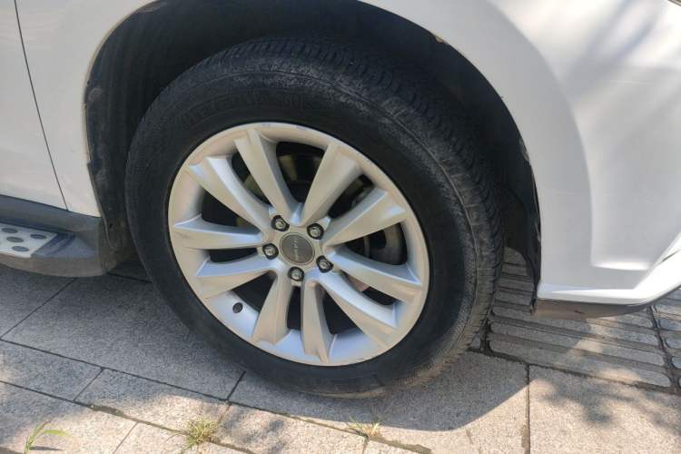 Used Haval H2 2016 Red Label 1.5T Manual Two-Wheel Drive Elite Model Right Front Wheel Hub