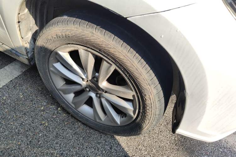 Used Haval H2 2016 Red Label 1.5T Manual Two-Wheel Drive Urban Edition Right Front Wheel Hub