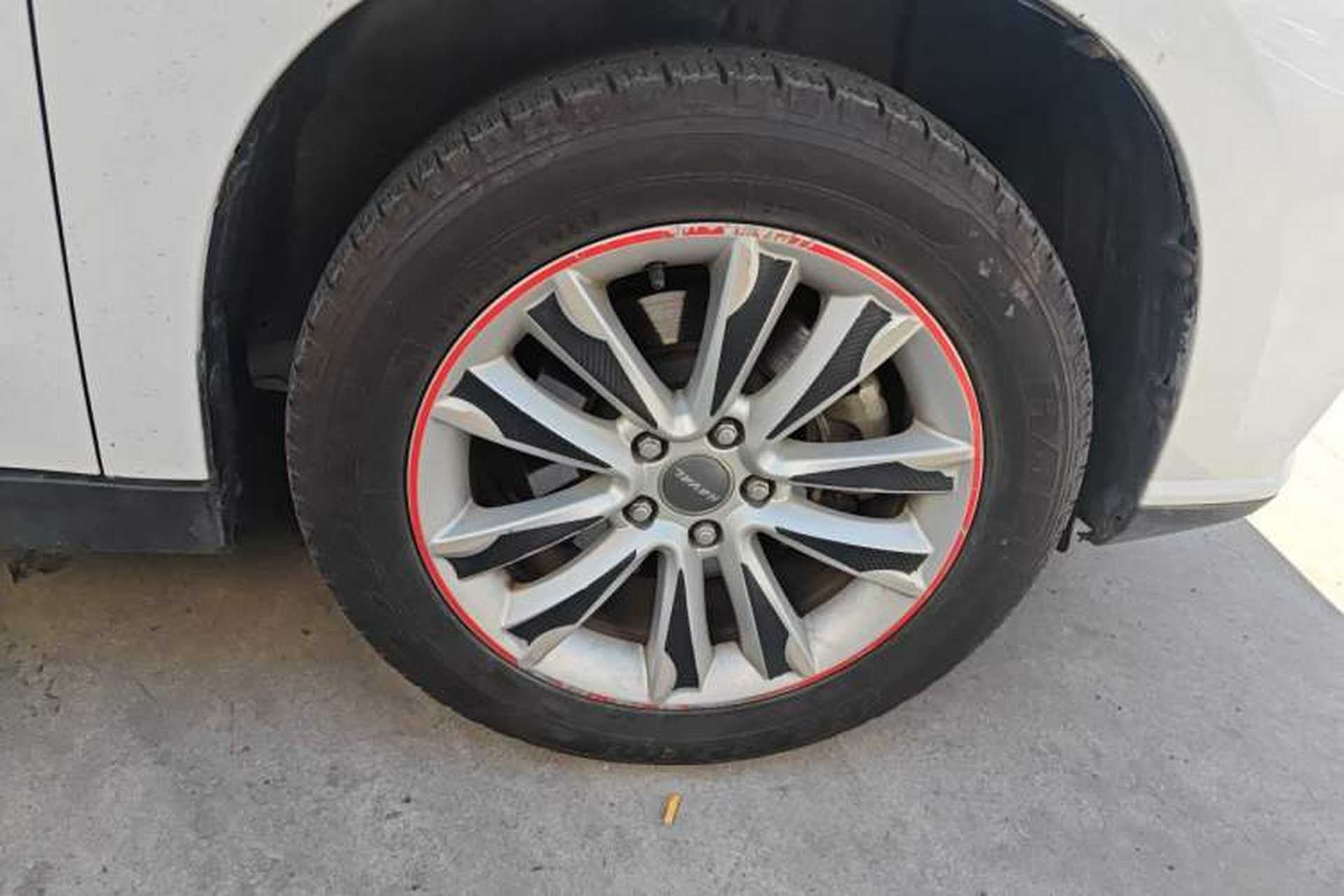 Used Haval H2 2016 Red-Label 1.5T Manual Two-Wheel Drive Luxury Model Right Front Wheel Hub