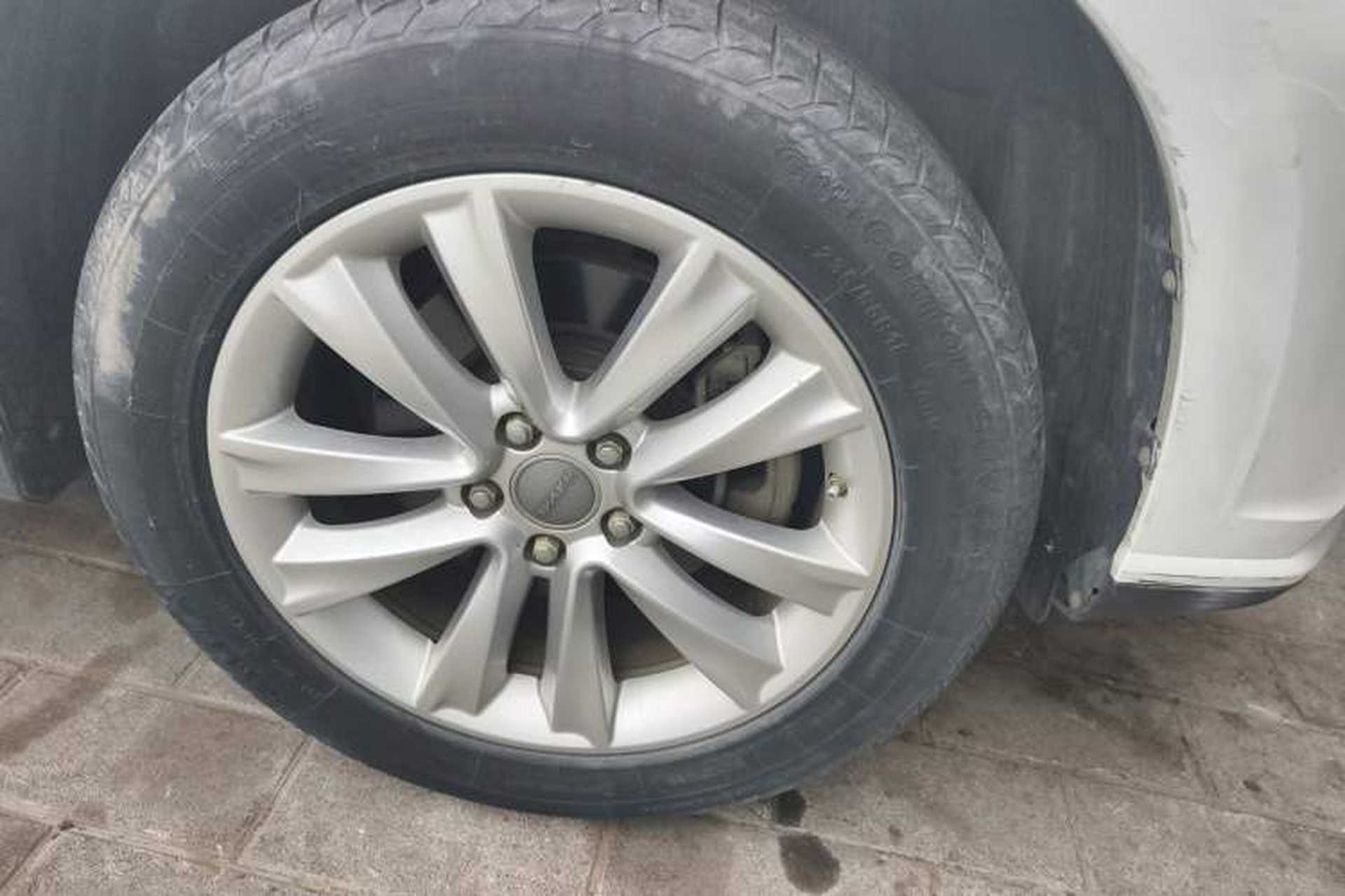 Used Haval H2 2016 Red-Label 1.5T Manual Two-Wheel Drive Luxury Model Right Front Wheel Hub
