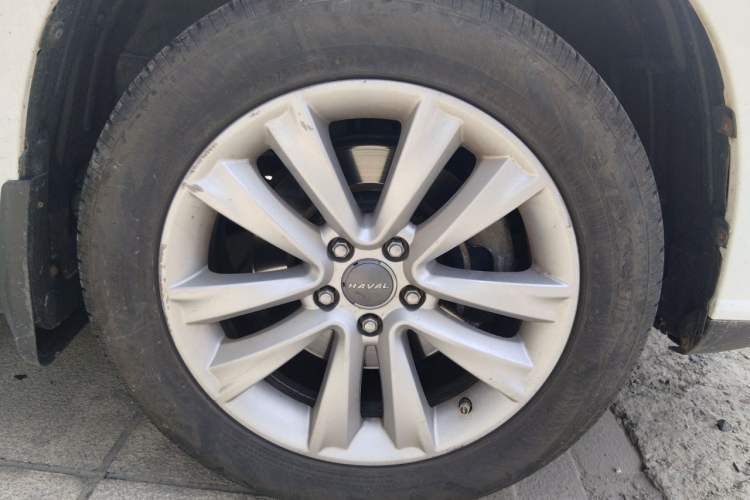 Used Haval H2 2016 Red-Label 1.5T Manual Two-Wheel Drive Comfort Model Right Front Wheel Hub