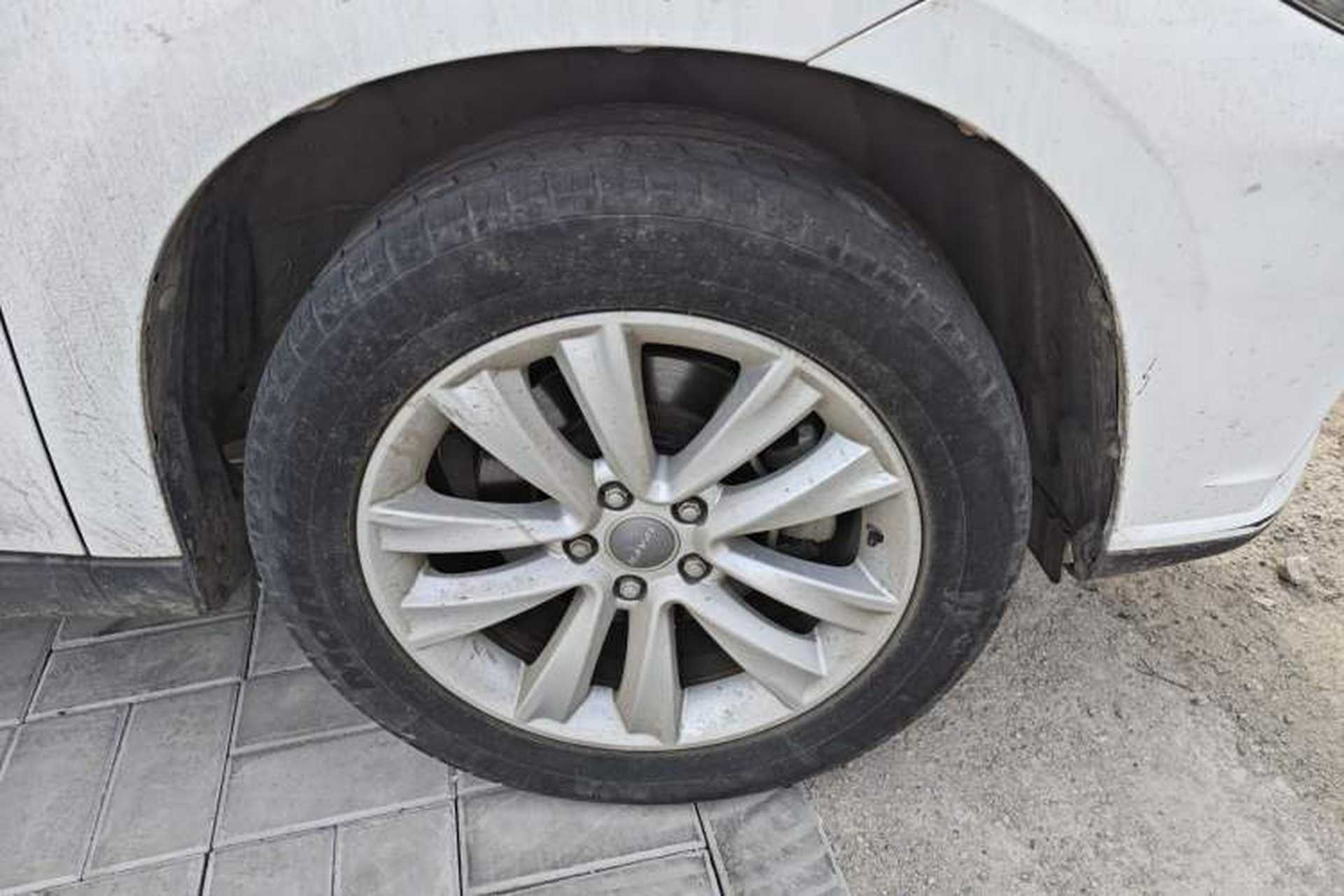 Used Haval H2 2016 Red-Label 1.5T Manual Two-Wheel Drive Luxury Model Right Front Wheel Hub