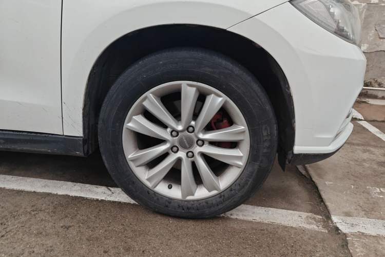 Used Haval H2 2016 Red-Label 1.5T Automatic Two-Wheel Drive Luxury Model Right Front Wheel Hub