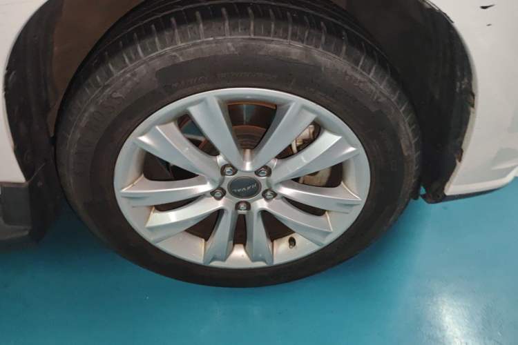 Used Haval H2 2016 Red-Label 1.5T Automatic Two-Wheel Drive Luxury Model Right Front Wheel Hub