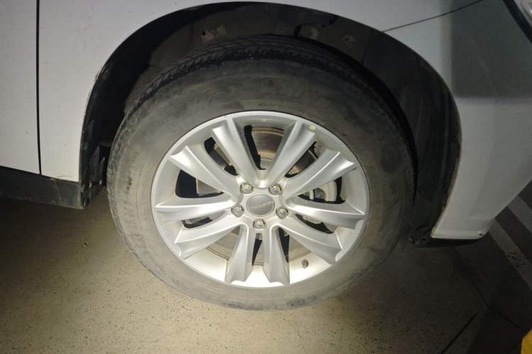 Used Haval H2 2016 Red-Label 1.5T Automatic Two-Wheel Drive Luxury Model Right Front Wheel Hub