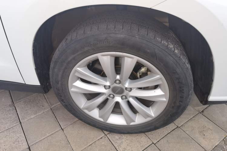 Used Haval H2 2016 Red Label 1.5T Automatic Two-Wheel Drive Prestige Model Right Front Wheel Hub