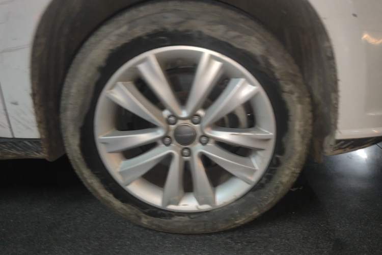 Used Haval H2 2016 Red-Label 1.5T Automatic Two-Wheel Drive Luxury Model Right Front Wheel Hub