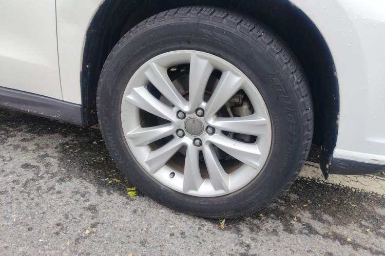 Used Haval H2 2016 Red-Label 1.5T Automatic Two-Wheel Drive Luxury Model Right Front Wheel Hub