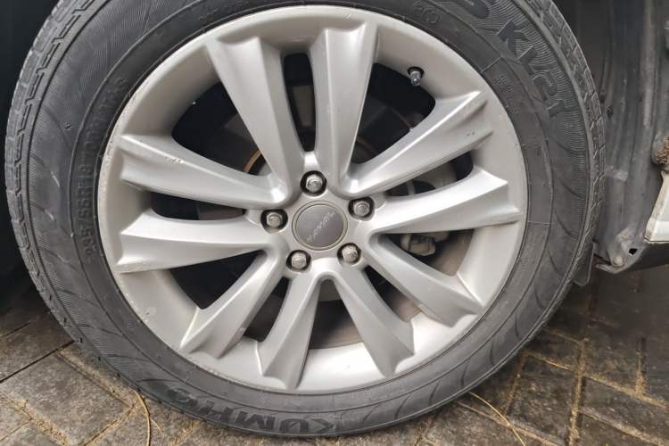 Used Haval H2 2016 Red-Label 1.5T Manual Two-Wheel Drive Luxury Model Right Front Wheel Hub