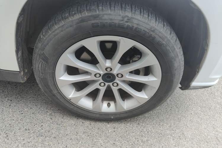 Used Haval H2 2016 Red-Label 1.5T Automatic Two-Wheel Drive Luxury Model Right Front Wheel Hub