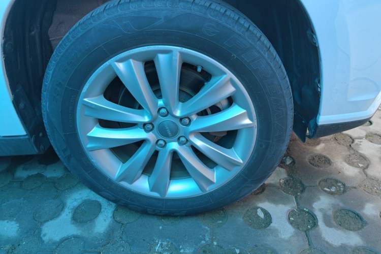 Used Haval H2 2016 Red-Label 1.5T Manual Two-Wheel Drive Luxury Model Right Front Wheel Hub