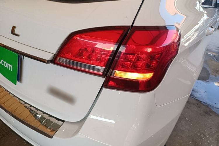 Used Haval H2 2016 Red-Label 1.5T Automatic Two-Wheel Drive Luxury Model Right Rear Taillight