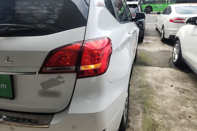 Used Haval H2 2016 Red-Label 1.5T Automatic Two-Wheel Drive Luxury Model Right Rear Taillight