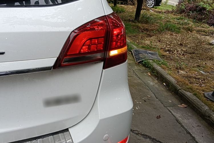 Used Haval H2 2016 Red-Label 1.5T Automatic Two-Wheel Drive Luxury Model Right Rear Taillight