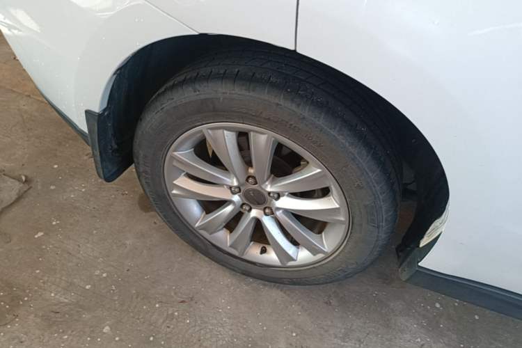 Used Haval H2 2016 Red-Label 1.5T Automatic Two-Wheel Drive Luxury Model Right Rear Wheel Hub
