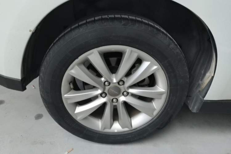Used Haval H2 2016 Red-Label 1.5T Automatic Two-Wheel Drive Luxury Model Right Rear Wheel Hub