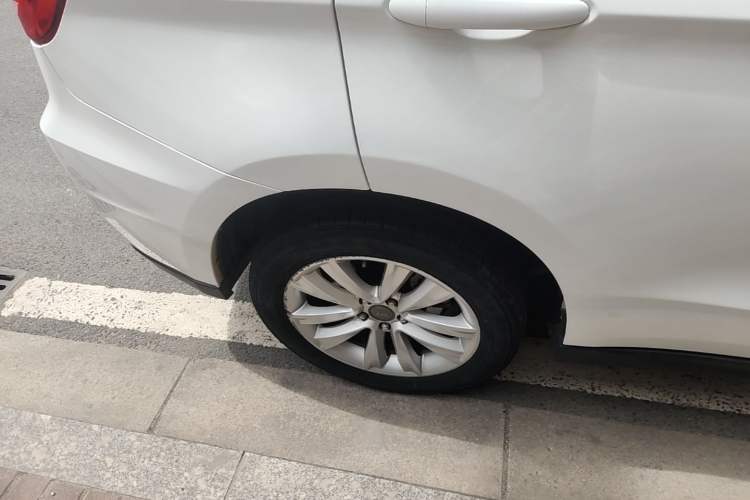 Used Haval H2 2016 Red-Label 1.5T Automatic Two-Wheel Drive Luxury Model Right Rear Wheel Hub