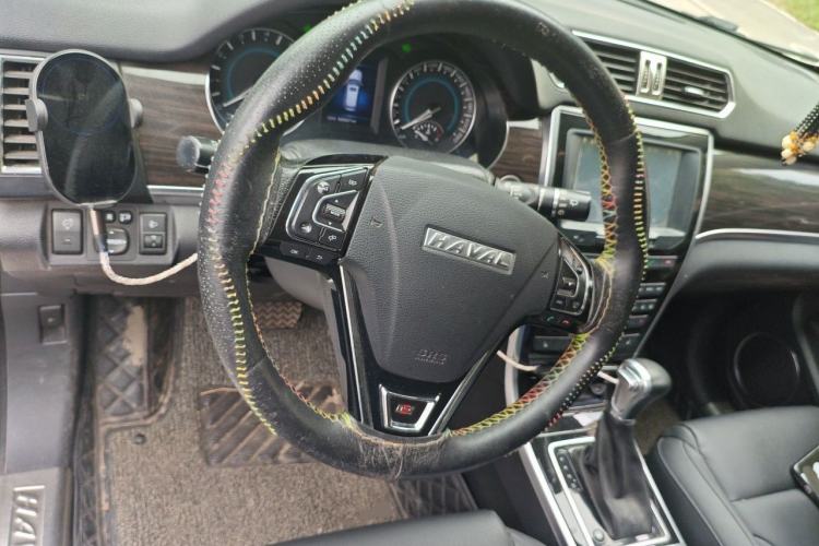 Used Haval H2 2016 Red-Label 1.5T Automatic Two-Wheel Drive Luxury Model Steering Wheel