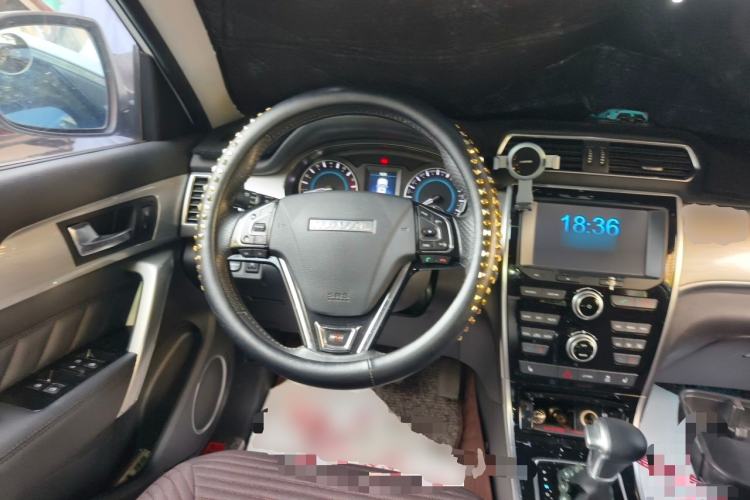 Used Haval H2 2016 Red-Label 1.5T Automatic Two-Wheel Drive Luxury Model Steering Wheel
