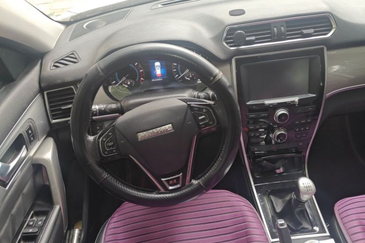 Used Haval H2 2016 Red Label 1.5T Manual Two-Wheel Drive Elite Model Steering Wheel