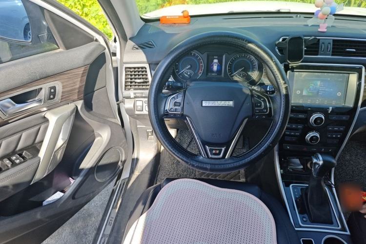 Used Haval H2 2016 Red-Label 1.5T Automatic Two-Wheel Drive Luxury Model Steering Wheel
