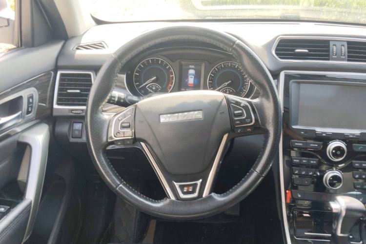 Used Haval H2 2016 Red Label 1.5T Automatic Two-Wheel Drive Elite Model Steering Wheel