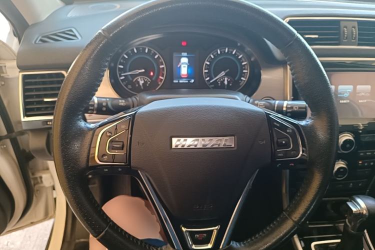 Used Haval H2 2016 Red-Label 1.5T Automatic Two-Wheel Drive Luxury Model Steering Wheel