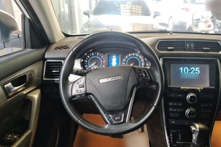 Used Haval H2 2016 Red-Label 1.5T Automatic Two-Wheel Drive Luxury Model Steering Wheel