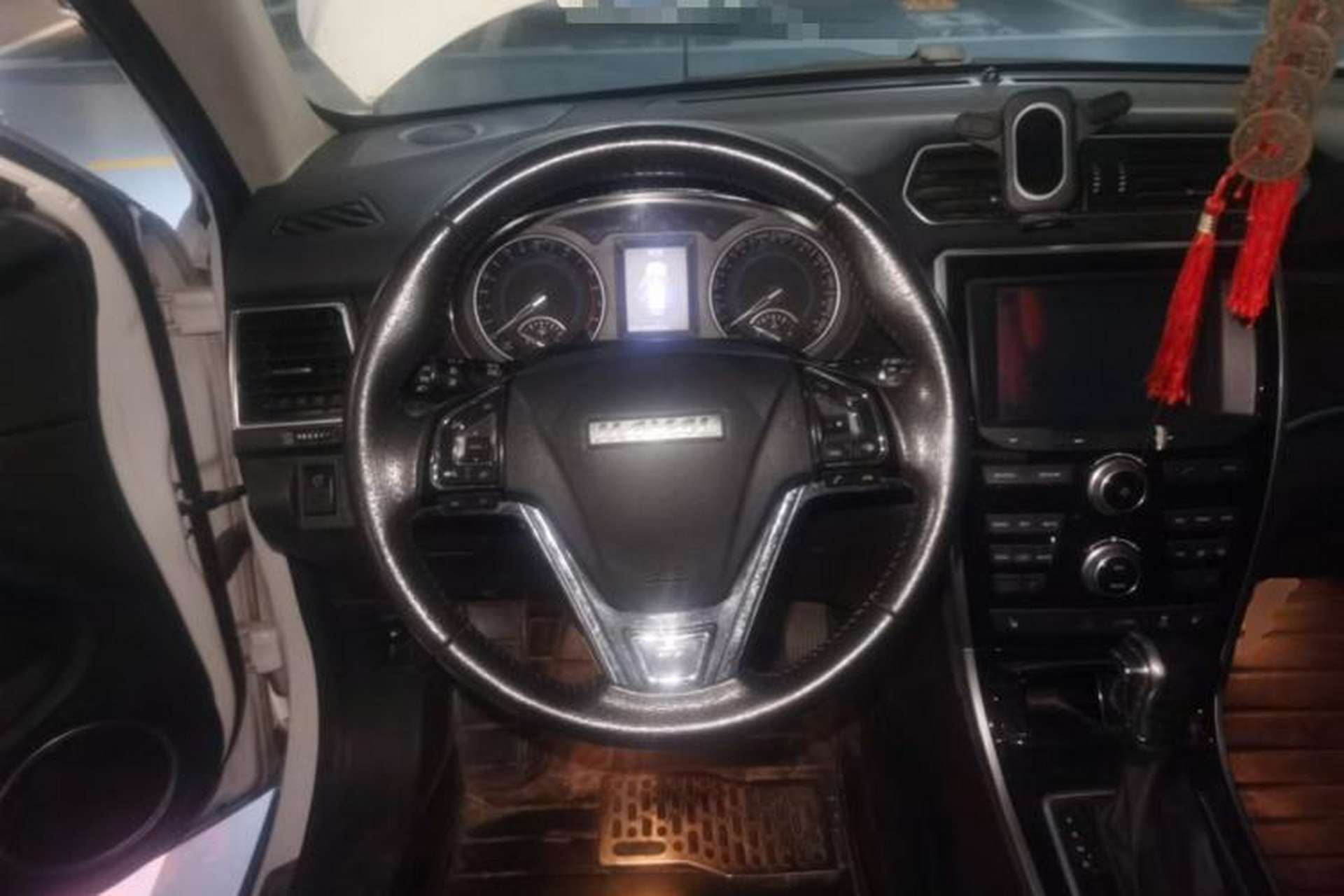 Used Haval H2 2016 Red-Label 1.5T Automatic Two-Wheel Drive Luxury Model Steering Wheel