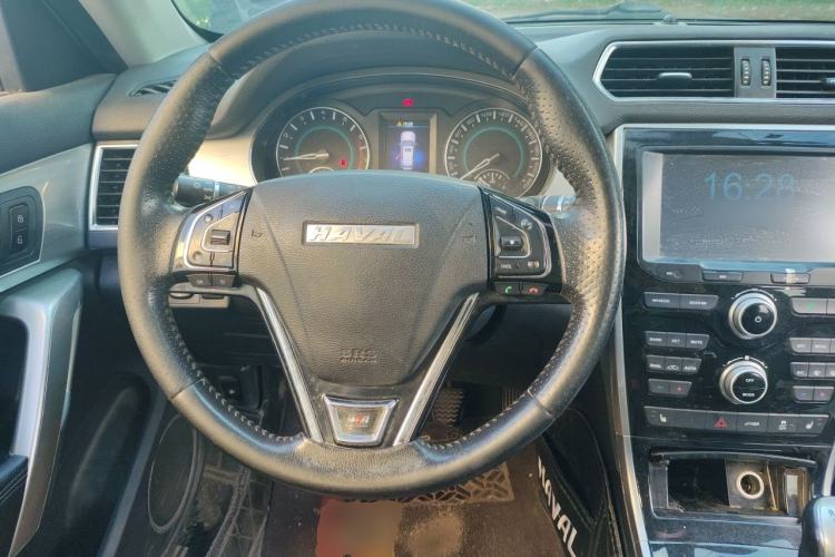 Used Haval H2 2016 Red-Label 1.5T Manual Two-Wheel Drive Luxury Model Steering Wheel