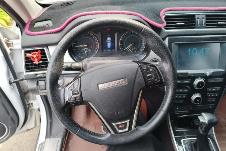 Used Haval H2 2016 Red Label 1.5T Automatic Two-Wheel Drive Elite Model Steering Wheel