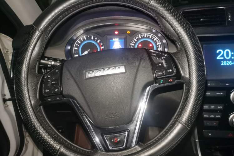 Used Haval H2 2016 Red-Label 1.5T Automatic Two-Wheel Drive Luxury Model Steering Wheel