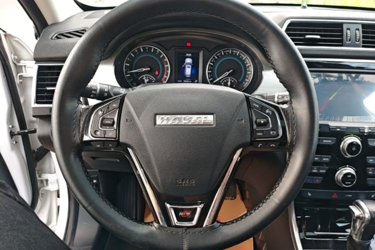 Used Haval H2 2016 Red Label 1.5T Automatic Two-Wheel Drive Prestige Model Steering Wheel