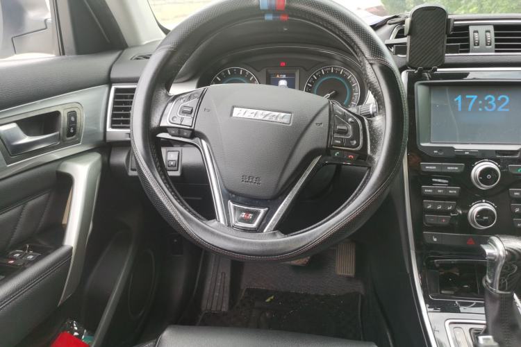 Used Haval H2 2016 Red Label 1.5T Automatic Two-Wheel Drive Elite Model Steering Wheel