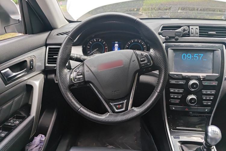 Used Haval H2 2016 Red Label 1.5T Manual Two-Wheel Drive Elite Model Steering Wheel