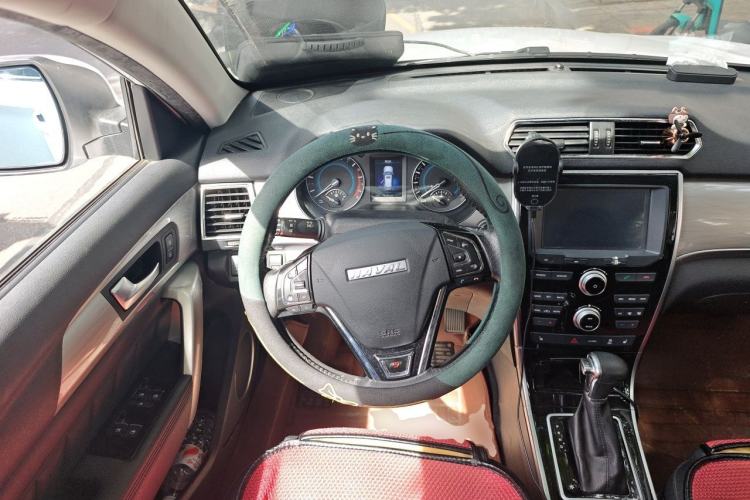 Used Haval H2 2016 Red-Label 1.5T Automatic Two-Wheel Drive Luxury Model Steering Wheel