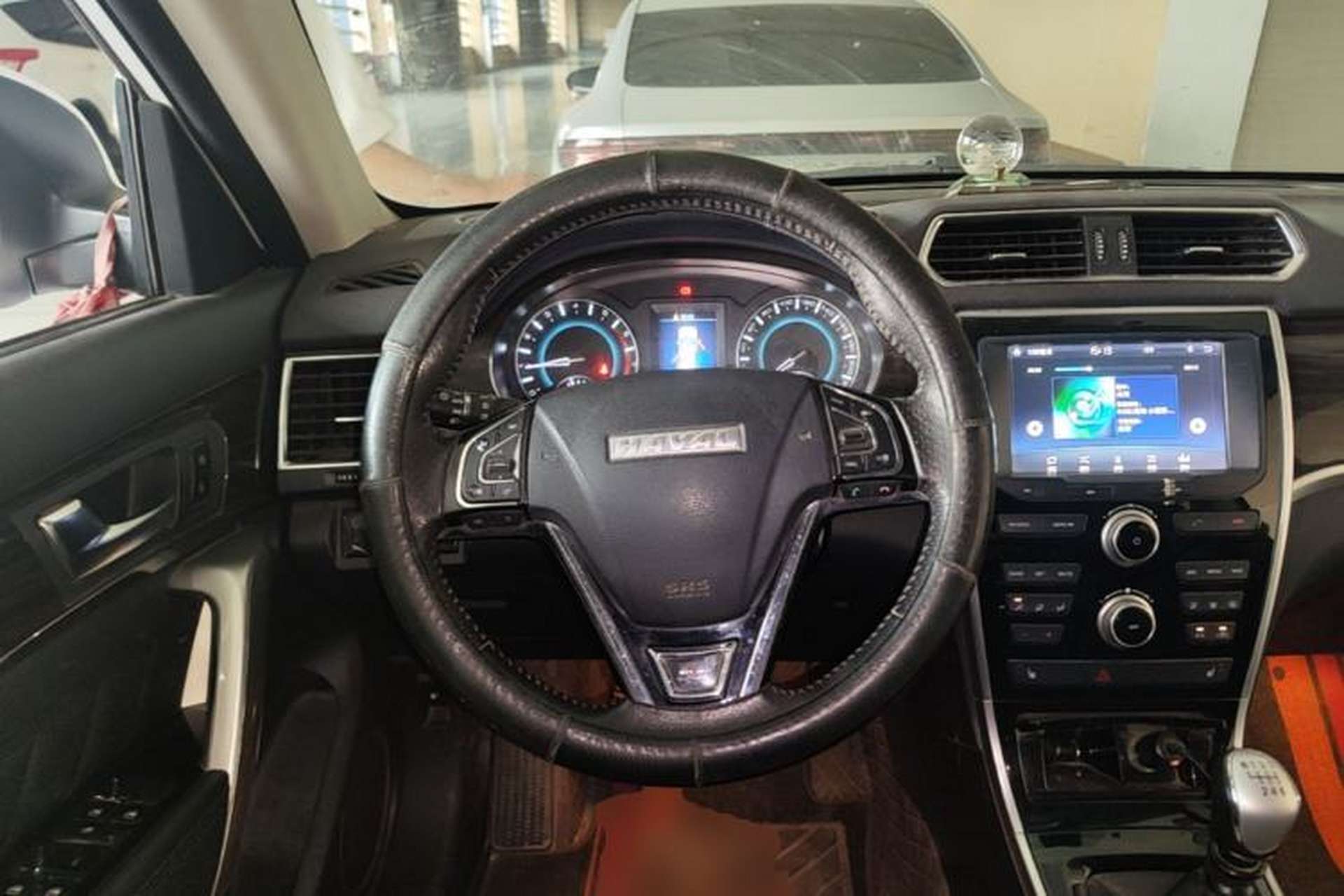 Used Haval H2 2016 Red Label 1.5T Manual Two-Wheel Drive Elite Model Steering Wheel