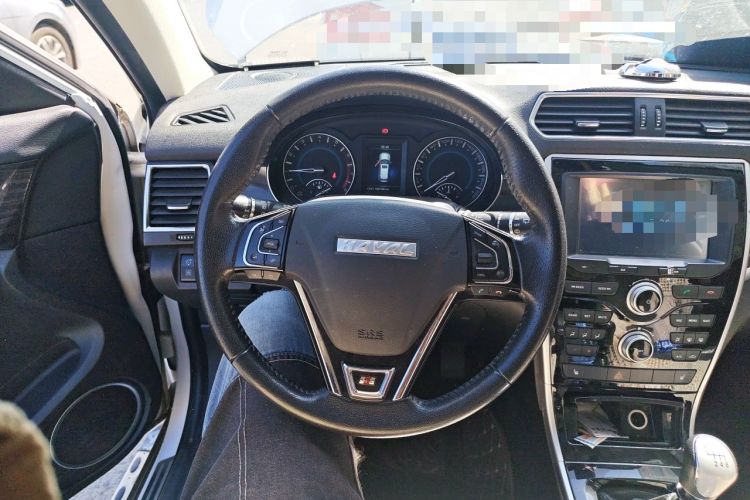 Used Haval H2 2016 Red Label 1.5T Manual Two-Wheel Drive Elite Model Steering Wheel