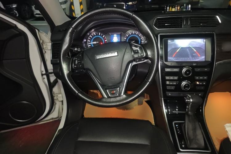 Used Haval H2 2016 Red-Label 1.5T Automatic Two-Wheel Drive Luxury Model Steering Wheel