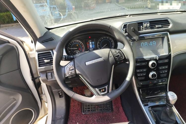 Used Haval H2 2016 Red-Label 1.5T Manual Two-Wheel Drive Luxury Model Steering Wheel