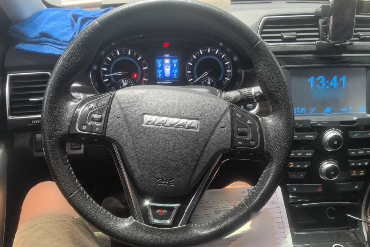 Used Haval H2 2016 Red Label 1.5T Manual Two-Wheel Drive Elite Model Steering Wheel